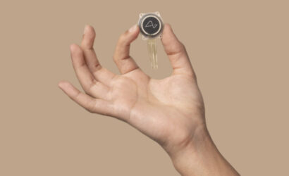 66b075b251194d83bccd9749_Neuralink-Elon-Musk-Implant-N1-1024x683