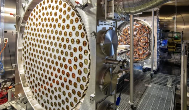 66e42f2d12e5f6fd1282b9e0_Dark-matter-detector