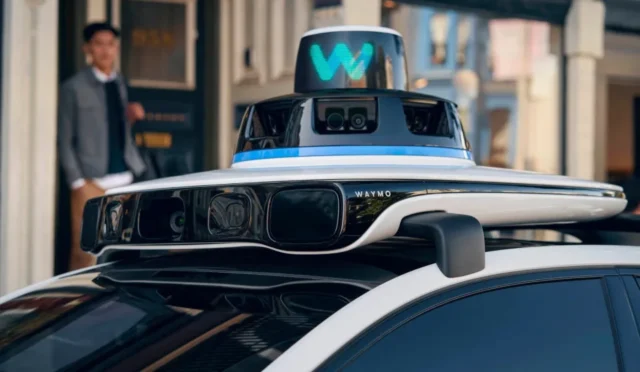 Waymo, sürücüsüz otomobillerini gelecek yıl Tokyo’da test etmeye başlayacak.