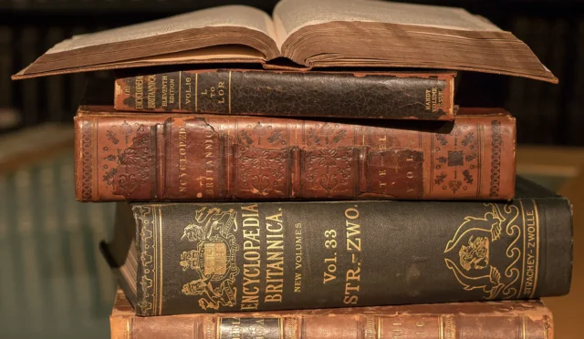 676aa3aa604f12736322f254_editions-Encyclopaedia-Britannica