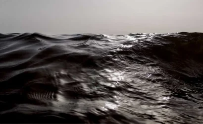 6865412fcfddfad8e56a7b5d_oceans-getting-darker-1