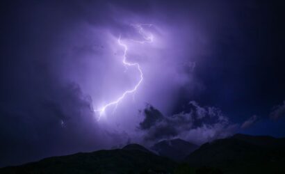 686d0b68c582c043b5fbfa59_using-lightning-to-make-ammonia-out-of-thin-air-401910-960x540