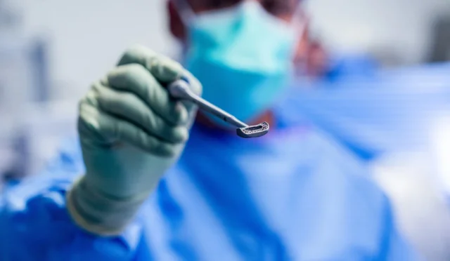 68b6afe8a6d99dda1a88a515_osorio-spinal-implant-02-082825