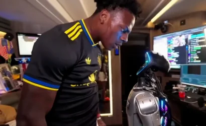 streamer-sued-for-assaulting-gay-robot