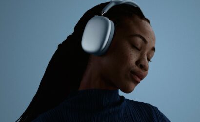 apple-airpods-max-2-lifestyle_7824