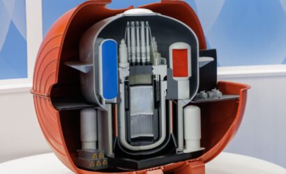 Shelf-M-Reactor