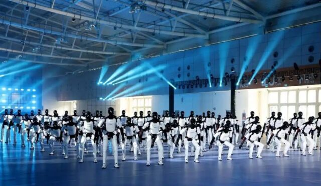 110-robot-lap-ky-luc-guinness-the-gioi-ve-bieu-dien-vu-dao-cung-luc.-anh_-dazhong-news.jpeg